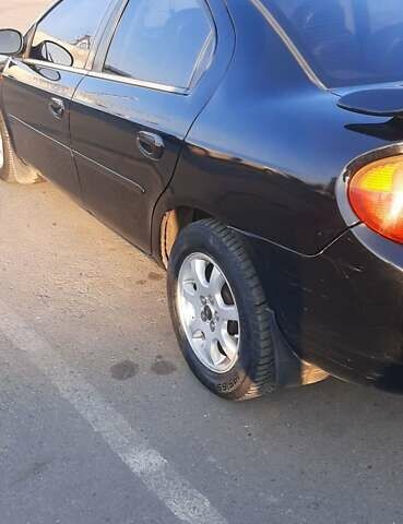 Черный Крайслер Неон, объемом двигателя 2 л и пробегом 265 тыс. км за 4500 $, фото 7 на Automoto.ua