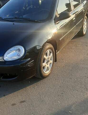 Черный Крайслер Неон, объемом двигателя 2 л и пробегом 265 тыс. км за 4500 $, фото 3 на Automoto.ua