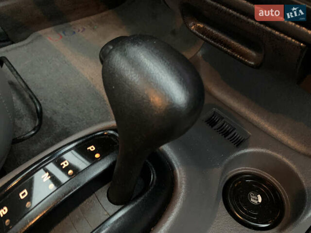 Фіолетовий Крайслер Neon, об'ємом двигуна 2 л та пробігом 187 тис. км за 2650 $, фото 26 на Automoto.ua