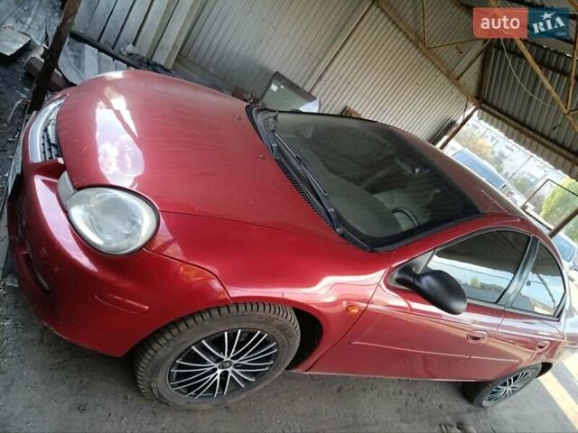 Красный Крайслер Неон, объемом двигателя 2 л и пробегом 280 тыс. км за 3999 $, фото 2 на Automoto.ua