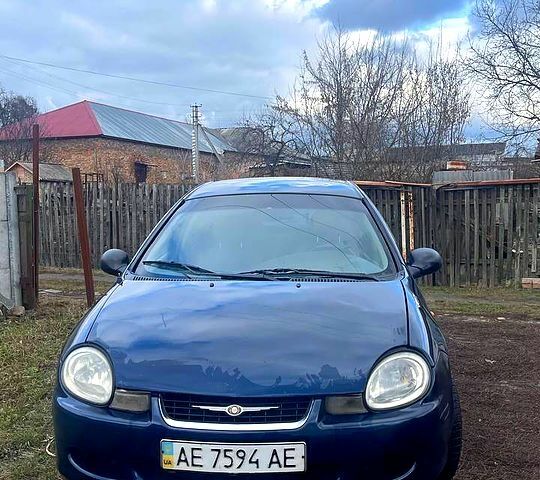 Крайслер Неон, объемом двигателя 2 л и пробегом 200 тыс. км за 2450 $, фото 1 на Automoto.ua
