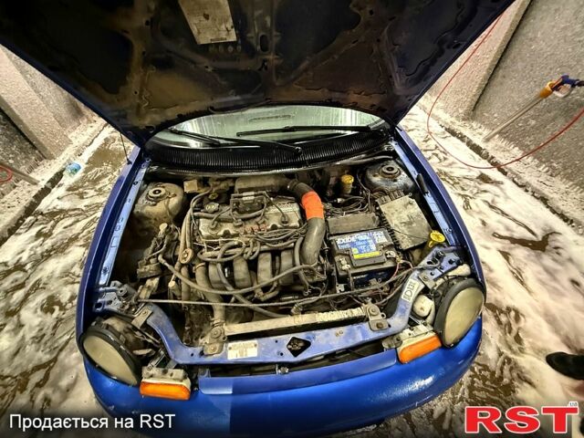 Синий Крайслер Неон, объемом двигателя 2 л и пробегом 0 тыс. км за 800 $, фото 7 на Automoto.ua