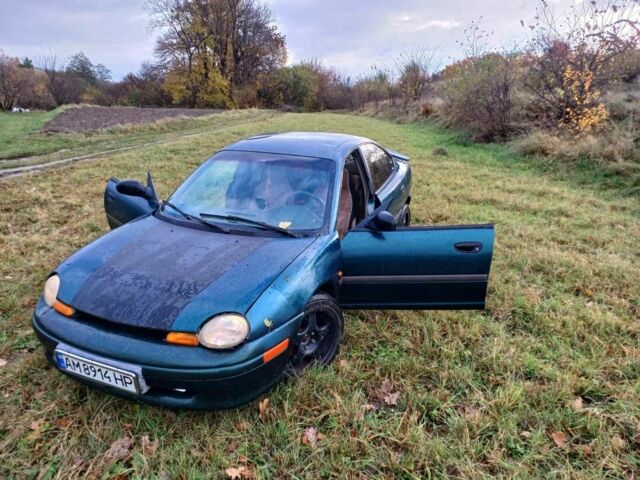 Крайслер Neon 1995 у Житомирі на Automoto.ua Зелений Крайслер Neon, об'ємом двигуна 2 л та пробігом 210 тис. км за 1832 $, фото 2 на Automoto.ua
