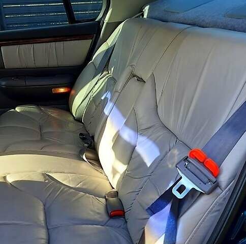 Зеленый Крайслер Нью Йоркер, объемом двигателя 3.5 л и пробегом 252 тыс. км за 4500 $, фото 5 на Automoto.ua