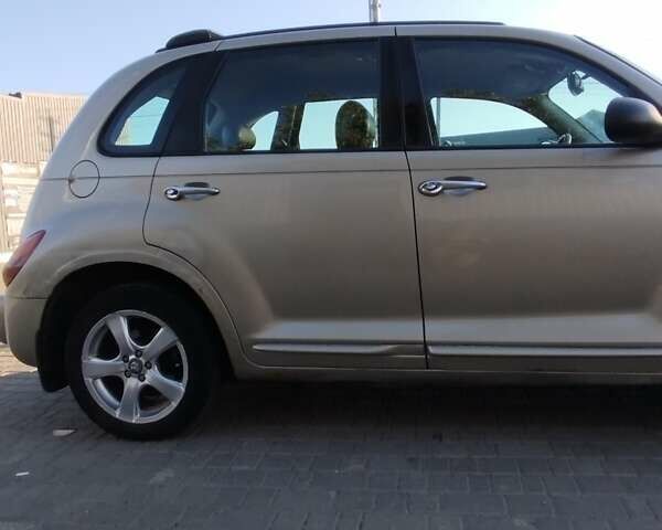 Бежевий Крайслер PT Cruiser, об'ємом двигуна 2 л та пробігом 400 тис. км за 4300 $, фото 4 на Automoto.ua