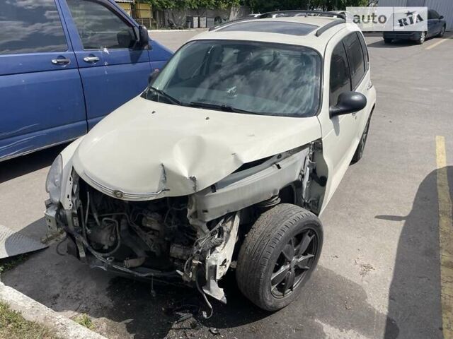 Бежевий Крайслер PT Cruiser, об'ємом двигуна 2.4 л та пробігом 180 тис. км за 2000 $, фото 2 на Automoto.ua