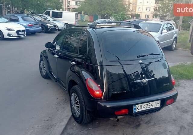 Черный Крайслер ПТ Крузер, объемом двигателя 2 л и пробегом 127 тыс. км за 4800 $, фото 4 на Automoto.ua