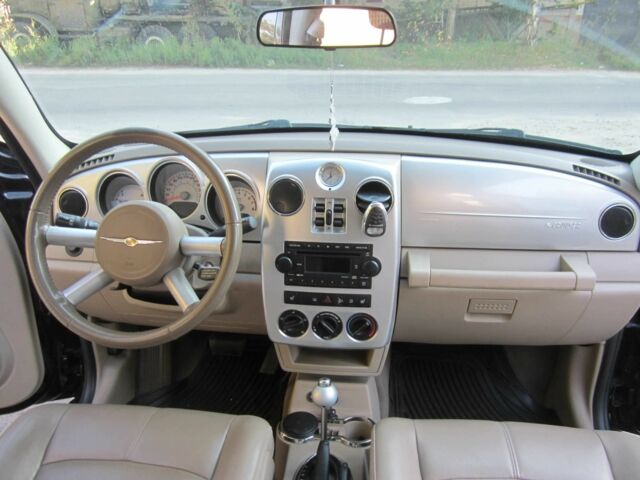 Черный Крайслер ПТ Крузер, объемом двигателя 2.4 л и пробегом 123 тыс. км за 5800 $, фото 14 на Automoto.ua