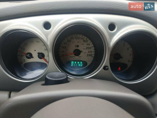 Черный Крайслер ПТ Крузер, объемом двигателя 2 л и пробегом 220 тыс. км за 3800 $, фото 8 на Automoto.ua