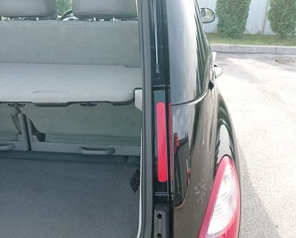 Черный Крайслер ПТ Крузер, объемом двигателя 1.6 л и пробегом 170 тыс. км за 7500 $, фото 33 на Automoto.ua