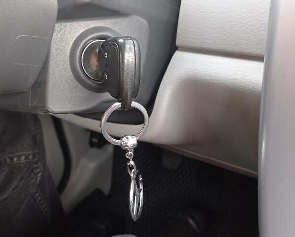 Черный Крайслер ПТ Крузер, объемом двигателя 1.6 л и пробегом 170 тыс. км за 7500 $, фото 52 на Automoto.ua