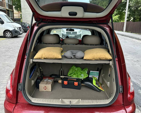 Красный Крайслер ПТ Крузер, объемом двигателя 2.43 л и пробегом 84 тыс. км за 4500 $, фото 4 на Automoto.ua