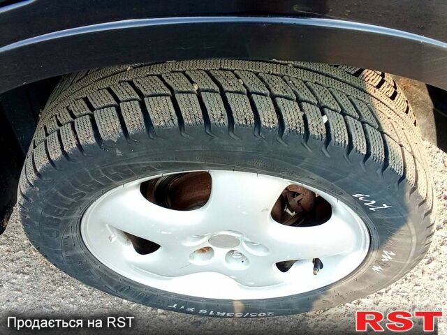 Крайслер PT Cruiser, об'ємом двигуна 2.2 л та пробігом 300 тис. км за 1800 $, фото 1 на Automoto.ua