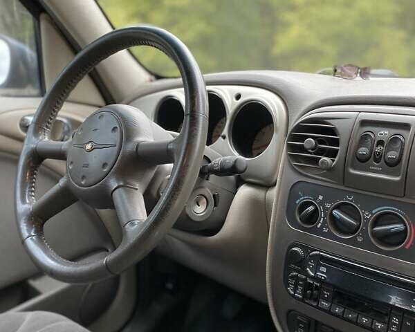 Серый Крайслер ПТ Крузер, объемом двигателя 2 л и пробегом 270 тыс. км за 3500 $, фото 7 на Automoto.ua