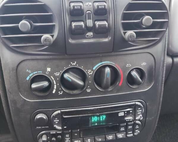 Сірий Крайслер PT Cruiser, об'ємом двигуна 2.2 л та пробігом 321 тис. км за 1900 $, фото 6 на Automoto.ua