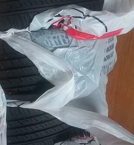 Сірий Крайслер PT Cruiser, об'ємом двигуна 2.2 л та пробігом 236 тис. км за 3900 $, фото 40 на Automoto.ua