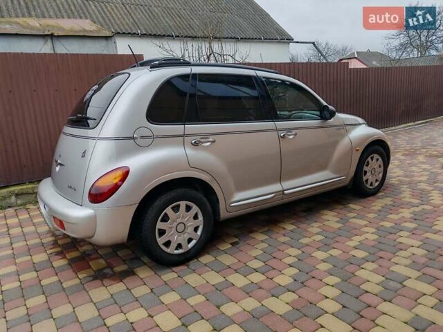 Серый Крайслер ПТ Крузер, объемом двигателя 2.15 л и пробегом 263 тыс. км за 5500 $, фото 5 на Automoto.ua