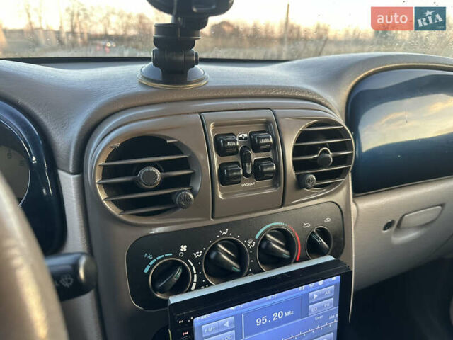 Синий Крайслер ПТ Крузер, объемом двигателя 2.4 л и пробегом 158 тыс. км за 3600 $, фото 36 на Automoto.ua