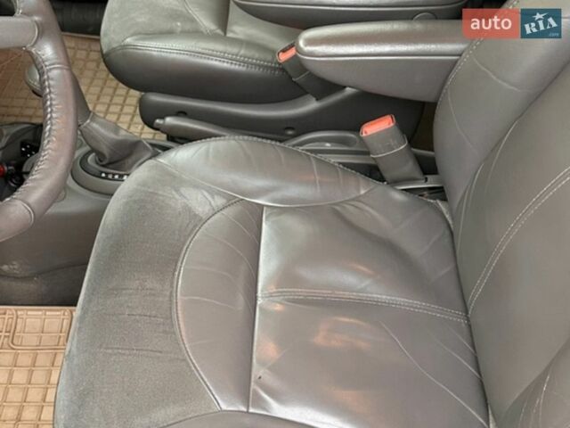 Синий Крайслер ПТ Крузер, объемом двигателя 2 л и пробегом 256 тыс. км за 4200 $, фото 8 на Automoto.ua