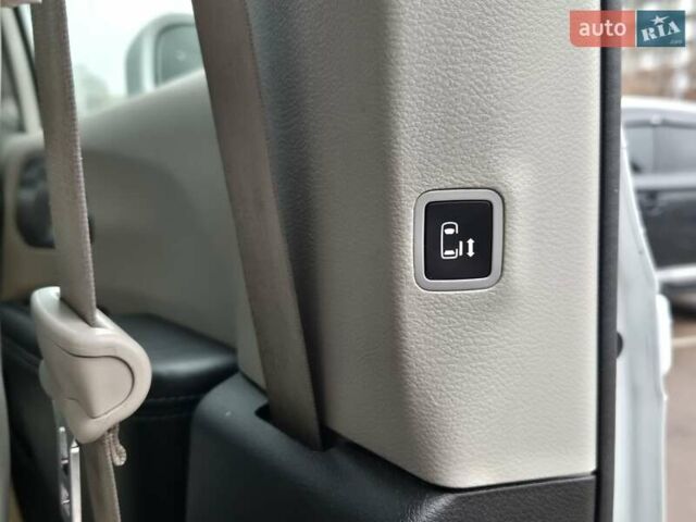 Білий Крайслер Pacifica, об'ємом двигуна 3.6 л та пробігом 99 тис. км за 23900 $, фото 27 на Automoto.ua