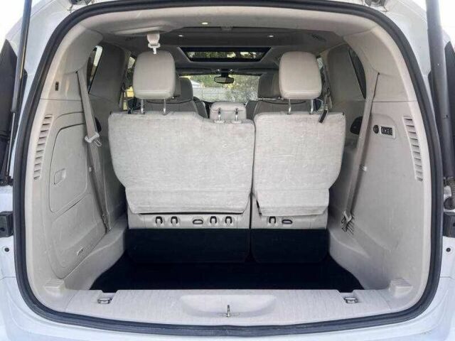 Белый Крайслер Пасифик, объемом двигателя 3.6 л и пробегом 72 тыс. км за 7000 $, фото 17 на Automoto.ua