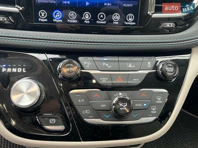 Белый Крайслер Пасифик, объемом двигателя 3.6 л и пробегом 99 тыс. км за 22990 $, фото 21 на Automoto.ua