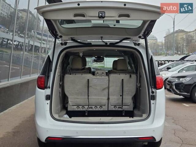 Білий Крайслер Pacifica, об'ємом двигуна 3.6 л та пробігом 99 тис. км за 23900 $, фото 30 на Automoto.ua