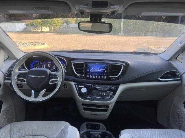 Белый Крайслер Пасифик, объемом двигателя 3.6 л и пробегом 72 тыс. км за 7000 $, фото 12 на Automoto.ua