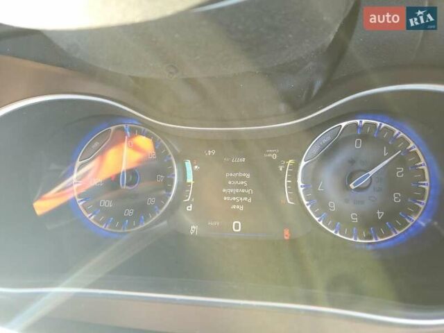 Белый Крайслер Пасифик, объемом двигателя 3.6 л и пробегом 142 тыс. км за 4000 $, фото 8 на Automoto.ua