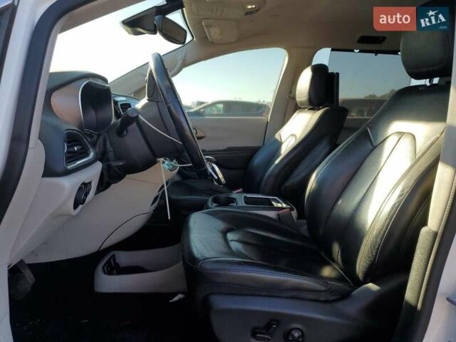 Белый Крайслер Пасифик, объемом двигателя 3.6 л и пробегом 142 тыс. км за 4000 $, фото 6 на Automoto.ua