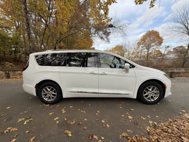 Белый Крайслер Пасифик, объемом двигателя 3.6 л и пробегом 42 тыс. км за 11200 $, фото 7 на Automoto.ua