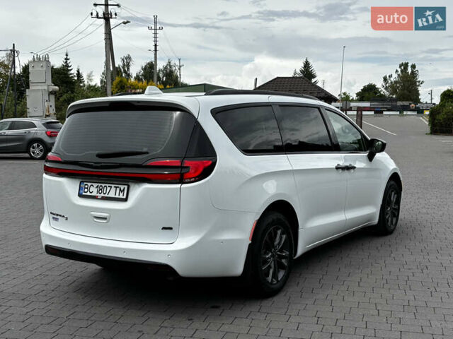 Белый Крайслер Пасифик, объемом двигателя 3.61 л и пробегом 97 тыс. км за 27600 $, фото 5 на Automoto.ua