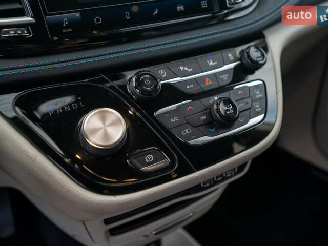 Белый Крайслер Пасифик, объемом двигателя 3.6 л и пробегом 135 тыс. км за 28000 $, фото 24 на Automoto.ua