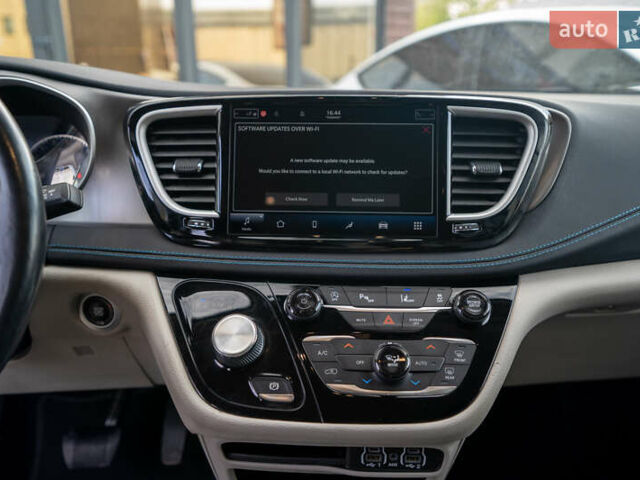 Белый Крайслер Пасифик, объемом двигателя 3.6 л и пробегом 135 тыс. км за 28000 $, фото 22 на Automoto.ua