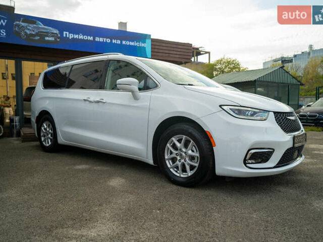 Белый Крайслер Пасифик, объемом двигателя 3.6 л и пробегом 135 тыс. км за 28000 $, фото 3 на Automoto.ua