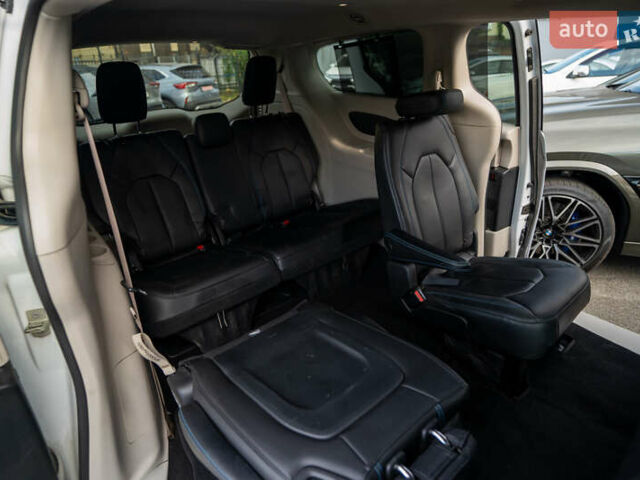 Белый Крайслер Пасифик, объемом двигателя 3.6 л и пробегом 135 тыс. км за 28000 $, фото 26 на Automoto.ua