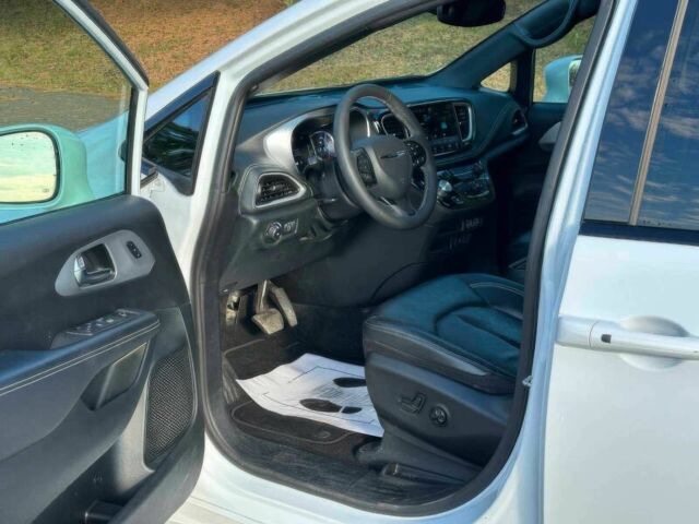 Белый Крайслер Пасифик, объемом двигателя 3.6 л и пробегом 22 тыс. км за 14000 $, фото 8 на Automoto.ua