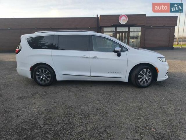 Білий Крайслер Pacifica, об'ємом двигуна 3.6 л та пробігом 20 тис. км за 42500 $, фото 4 на Automoto.ua