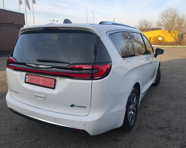 Білий Крайслер Pacifica, об'ємом двигуна 3.6 л та пробігом 20 тис. км за 42500 $, фото 7 на Automoto.ua