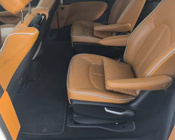 Білий Крайслер Pacifica, об'ємом двигуна 3.6 л та пробігом 20 тис. км за 42500 $, фото 13 на Automoto.ua