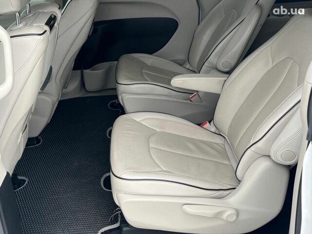 Белый Крайслер Пасифик, объемом двигателя 3.6 л и пробегом 99 тыс. км за 22990 $, фото 26 на Automoto.ua