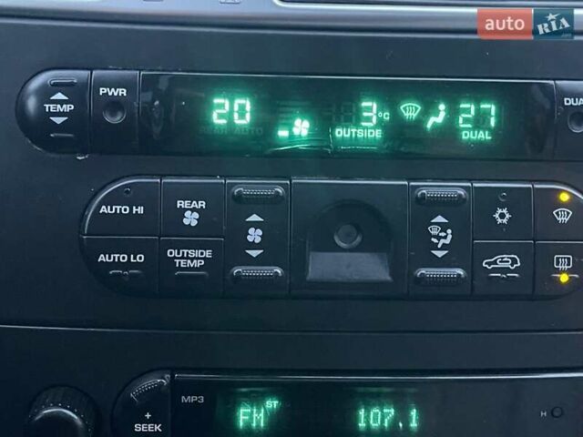 Чорний Крайслер Pacifica, об'ємом двигуна 4 л та пробігом 392 тис. км за 8499 $, фото 9 на Automoto.ua