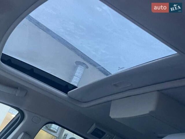 Чорний Крайслер Pacifica, об'ємом двигуна 4 л та пробігом 392 тис. км за 8499 $, фото 10 на Automoto.ua