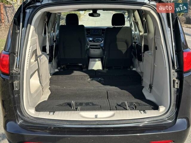 Чорний Крайслер Pacifica, об'ємом двигуна 3.61 л та пробігом 78 тис. км за 15500 $, фото 27 на Automoto.ua