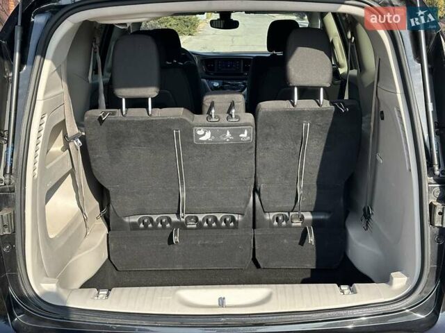 Чорний Крайслер Pacifica, об'ємом двигуна 3.61 л та пробігом 78 тис. км за 15500 $, фото 26 на Automoto.ua