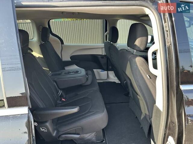 Чорний Крайслер Pacifica, об'ємом двигуна 3.61 л та пробігом 78 тис. км за 15500 $, фото 21 на Automoto.ua