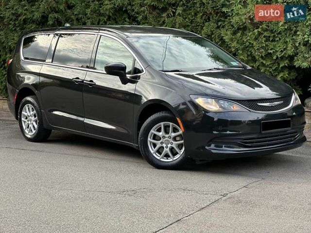 Чорний Крайслер Pacifica, об'ємом двигуна 3.61 л та пробігом 78 тис. км за 15500 $, фото 12 на Automoto.ua