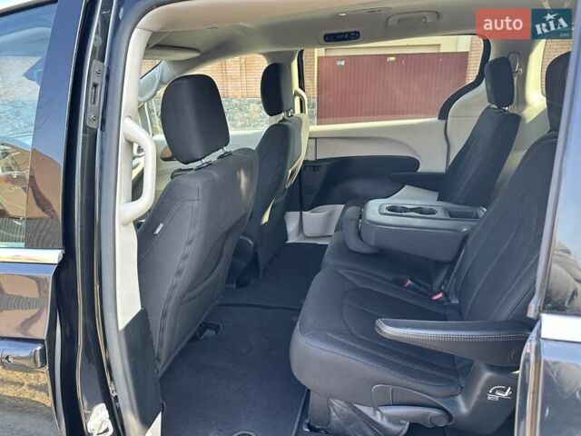 Чорний Крайслер Pacifica, об'ємом двигуна 3.61 л та пробігом 78 тис. км за 15500 $, фото 19 на Automoto.ua