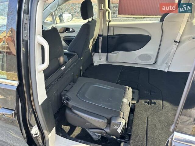 Чорний Крайслер Pacifica, об'ємом двигуна 3.61 л та пробігом 78 тис. км за 15500 $, фото 24 на Automoto.ua