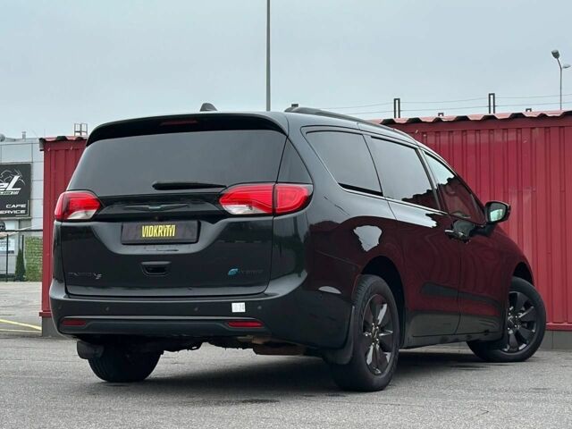 Черный Крайслер Пасифик, объемом двигателя 3.6 л и пробегом 233 тыс. км за 20350 $, фото 7 на Automoto.ua